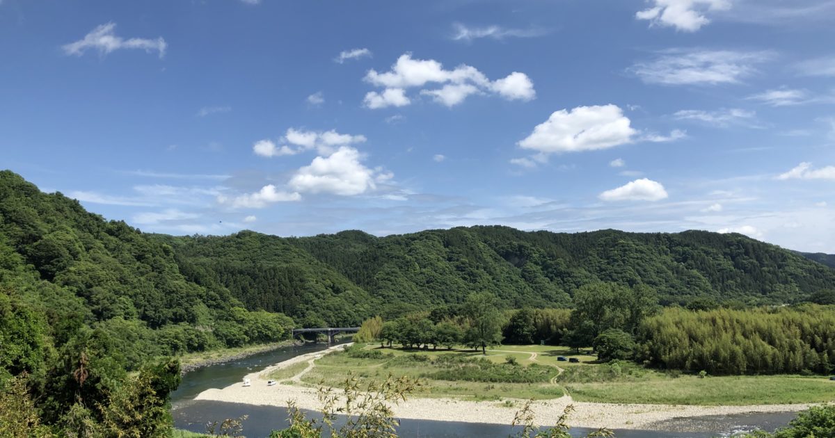那須烏山市を流れる那珂川の清流