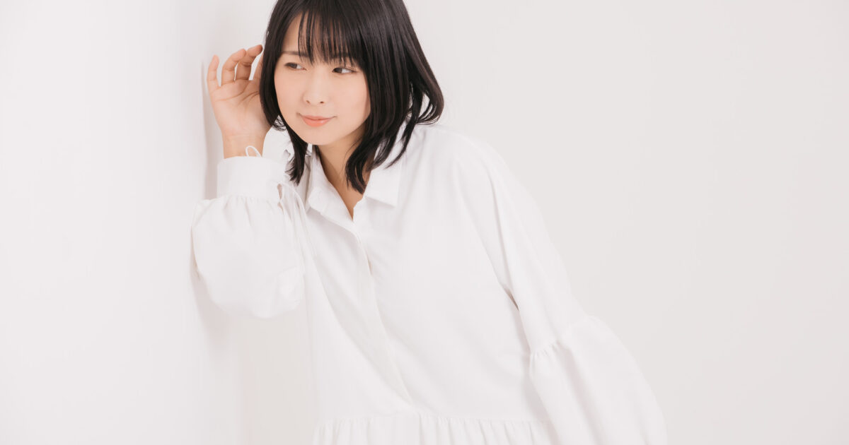 隣の部屋で話す声が気になる女性